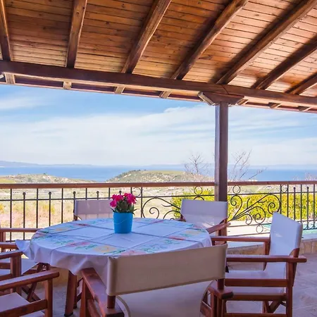 Villa Amazing View By The Pool In