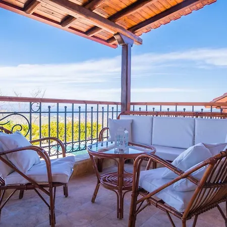 Amazing View By The Pool In #xeniuszeus *
