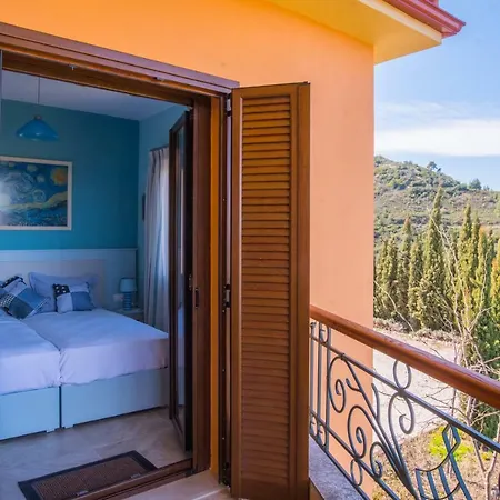 Amazing View By The Pool In #xeniuszeus Ájosz Nikólaosz