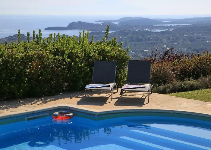 Amazing View By The Pool In #xeniuszeus *